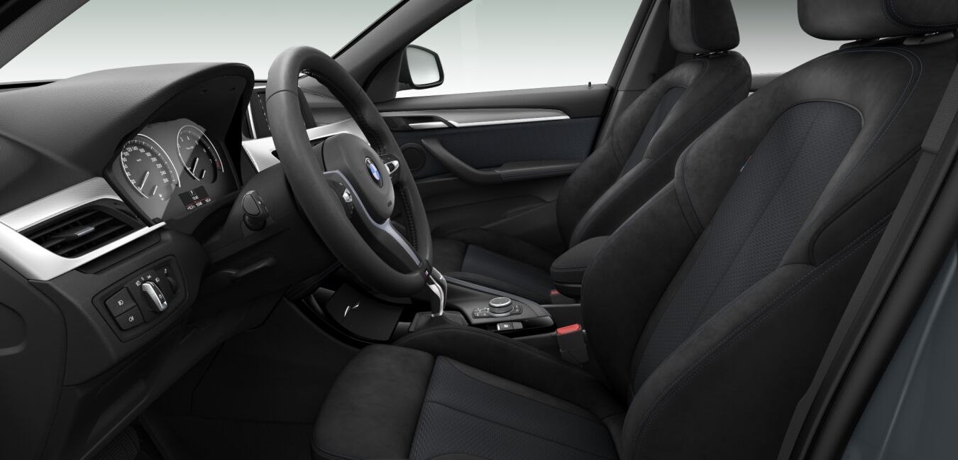 BMW BMW X im Innenraum seitlich BMW BMW X im Innenraum seitlich