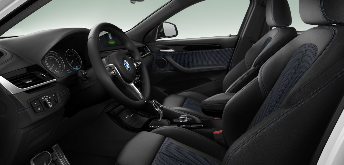 BMW BMW X im Innenraum seitlich BMW BMW X im Innenraum seitlich