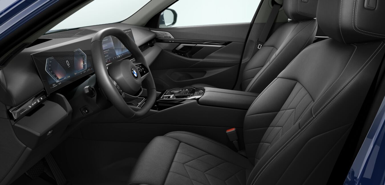 BMW BMW 5er im Innenraum seitlich BMW BMW 5er im Innenraum seitlich