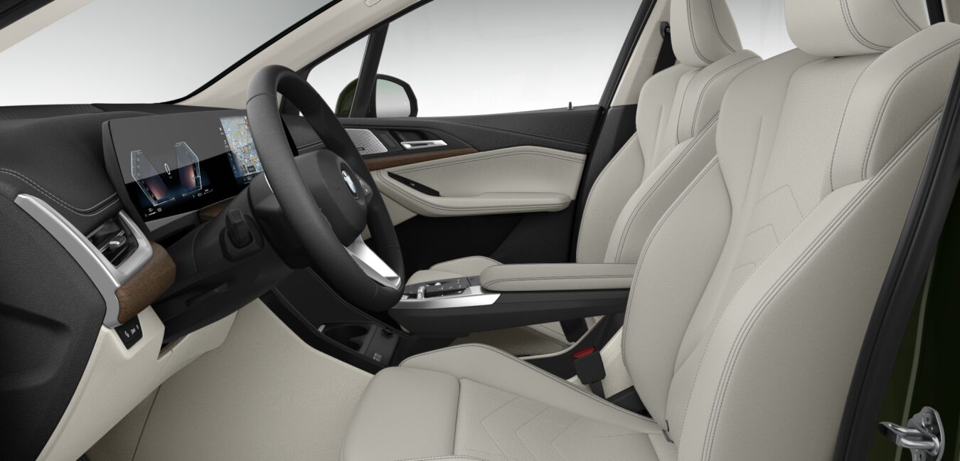 BMW BMW 2er im Innenraum seitlich BMW BMW 2er im Innenraum seitlich