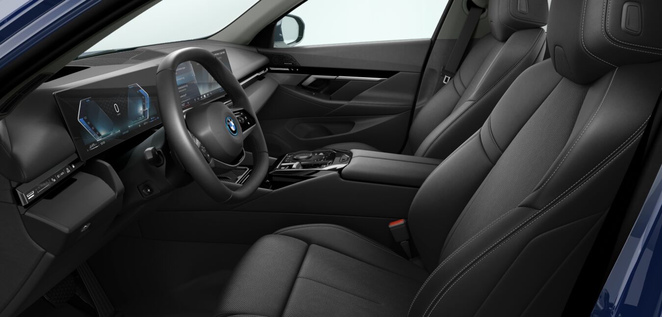 BMW BMW 5er im Innenraum seitlich BMW BMW 5er im Innenraum seitlich