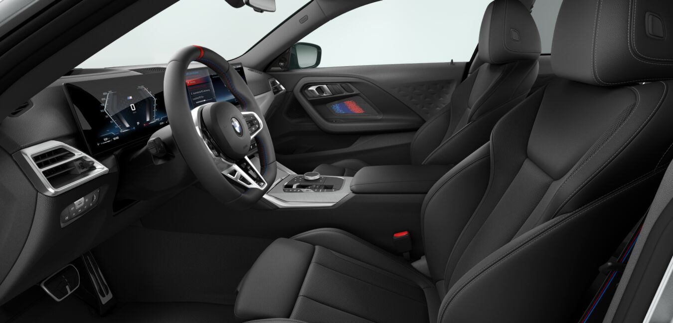 BMW BMW 2er im Innenraum seitlich BMW BMW 2er im Innenraum seitlich