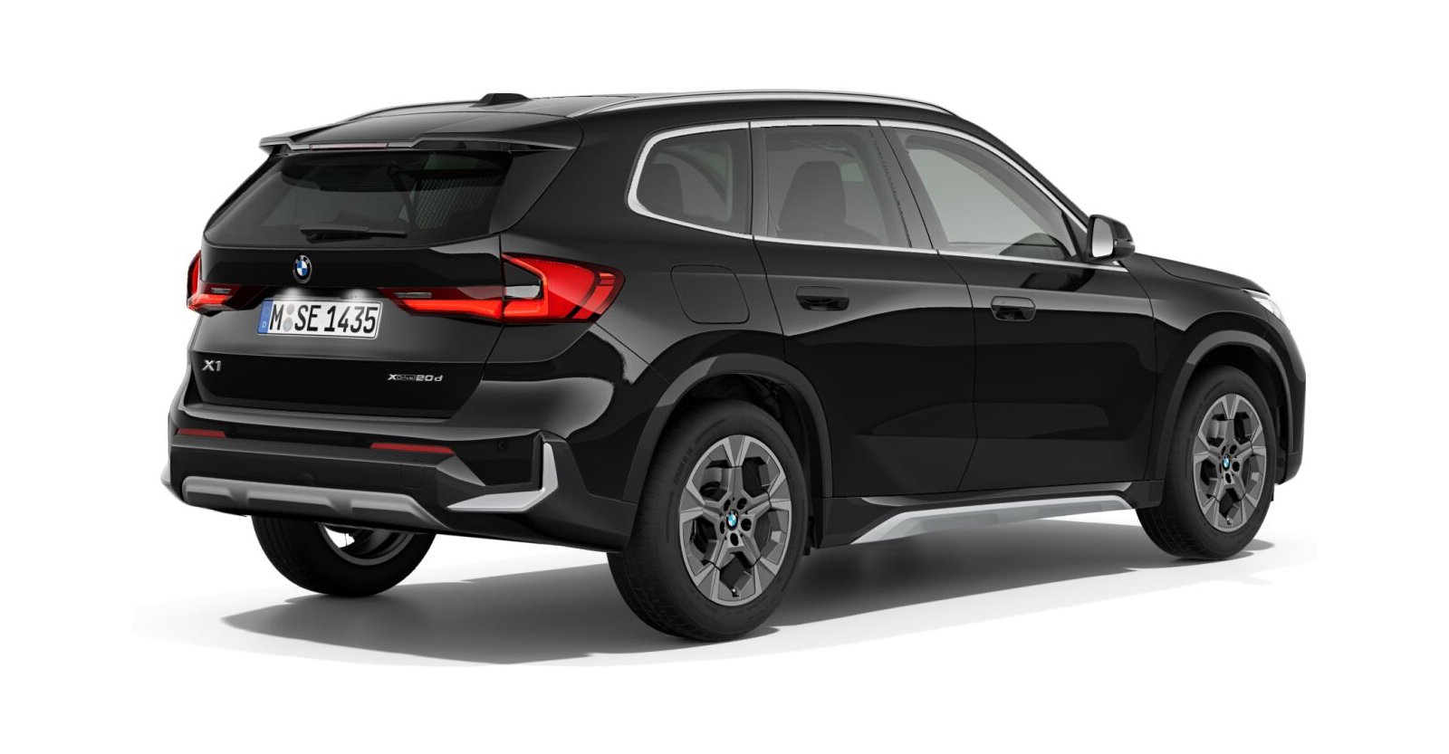 BMW BMW X in Schwarz von hinten