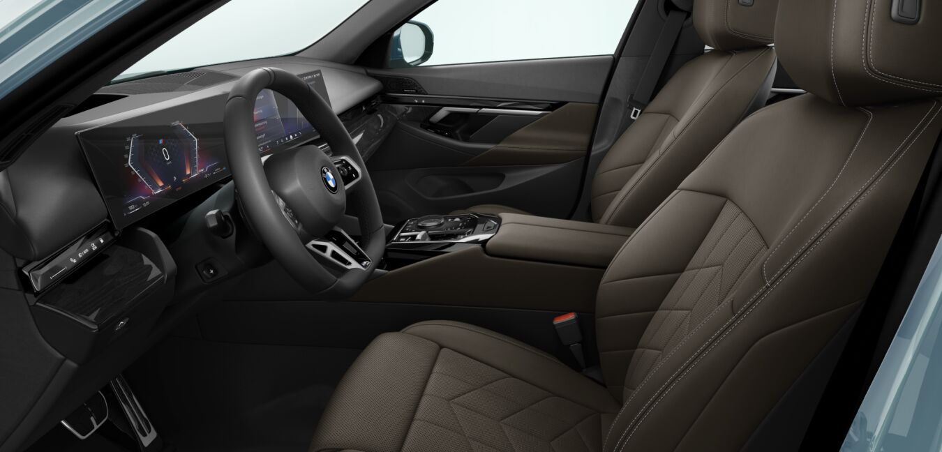 BMW BMW 5er im Innenraum seitlich BMW BMW 5er im Innenraum seitlich