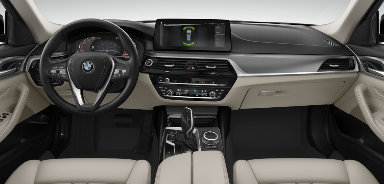 BMW BMW 5er im Innenraum von vorne BMW BMW 5er im Innenraum von vorne