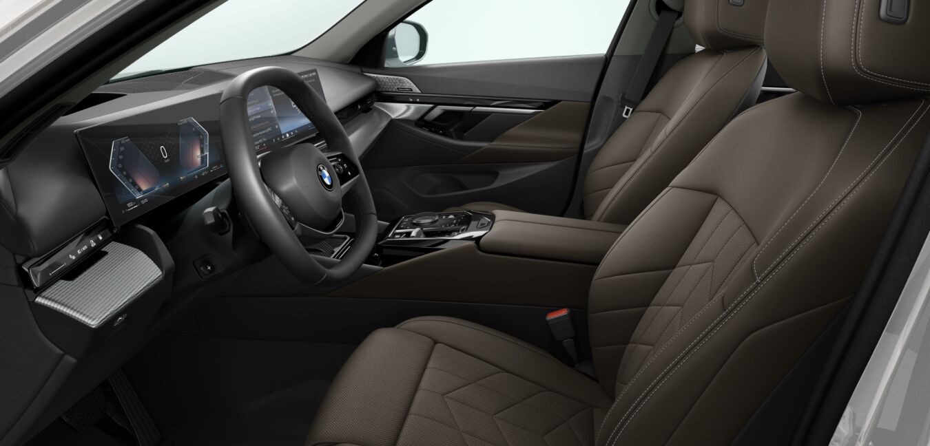 BMW BMW 5er im Innenraum seitlich BMW BMW 5er im Innenraum seitlich