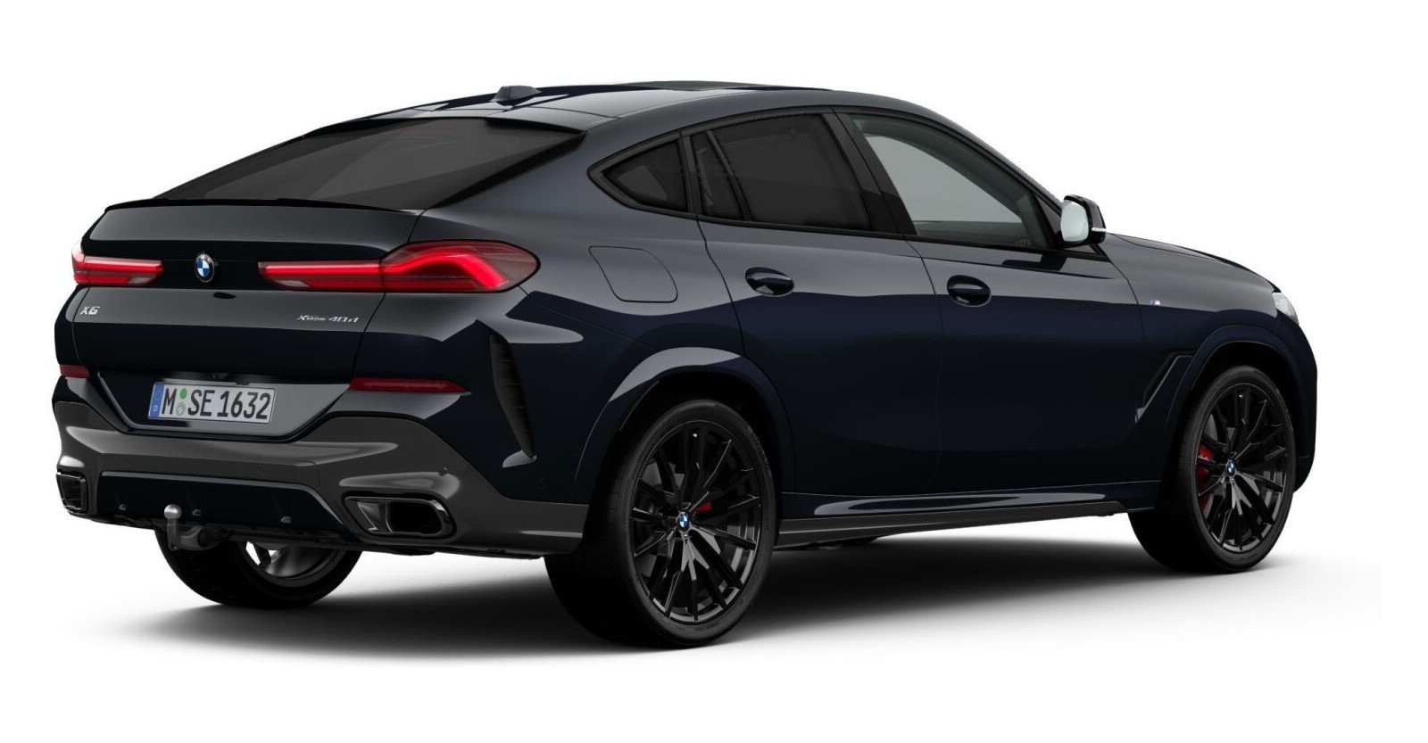 BMW BMW X in Schwarz von hinten