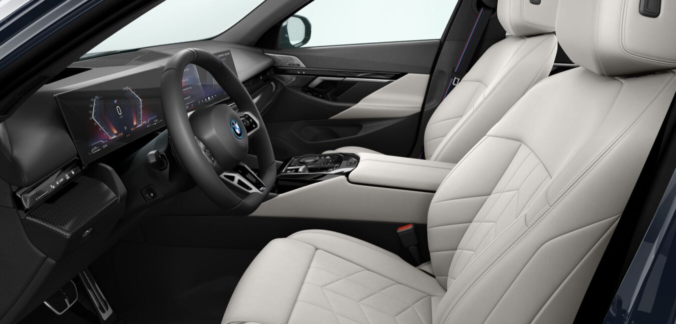 BMW BMW 5er im Innenraum seitlich BMW BMW 5er im Innenraum seitlich