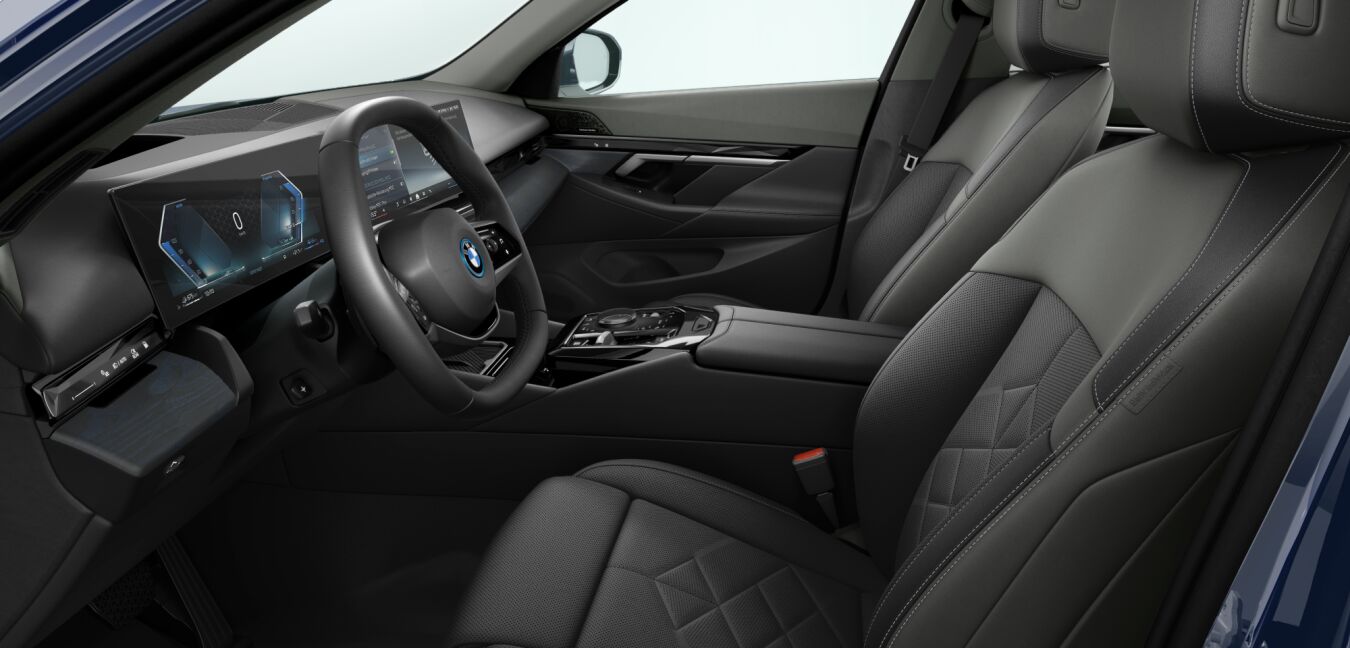 BMW BMW 5er im Innenraum seitlich BMW BMW 5er im Innenraum seitlich