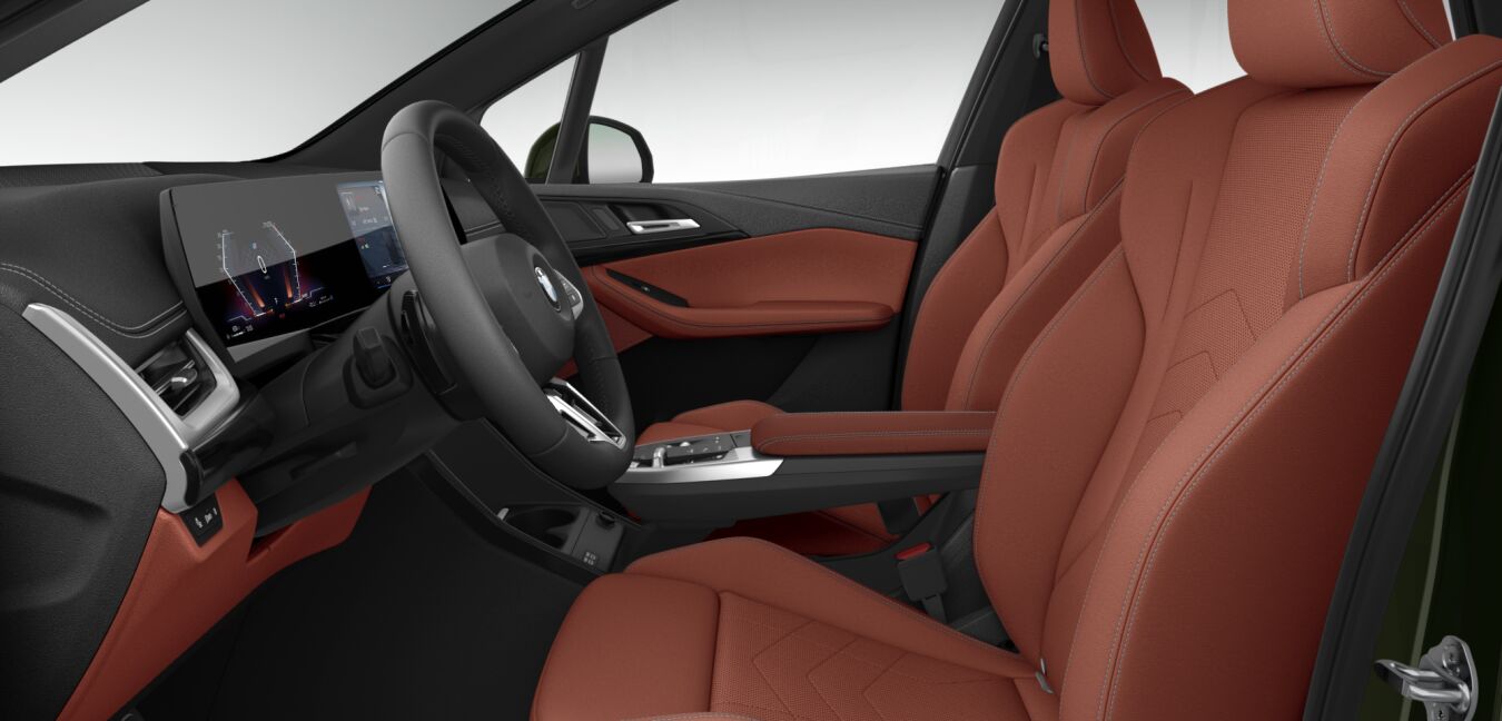 BMW BMW 2er im Innenraum seitlich BMW BMW 2er im Innenraum seitlich