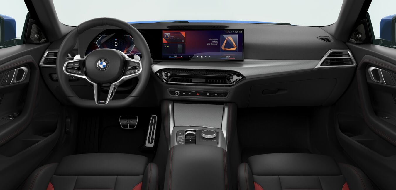 BMW BMW 2er im Innenraum von vorne BMW BMW 2er im Innenraum von vorne
