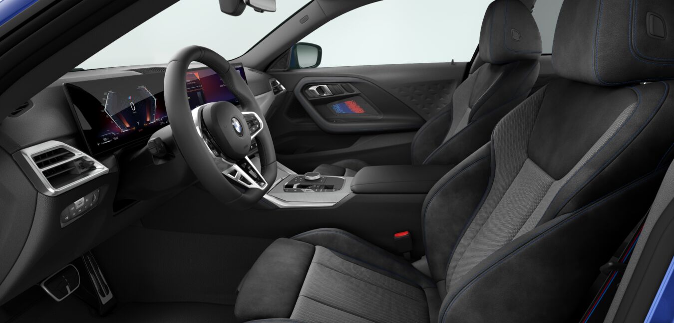 BMW BMW 2er im Innenraum seitlich BMW BMW 2er im Innenraum seitlich