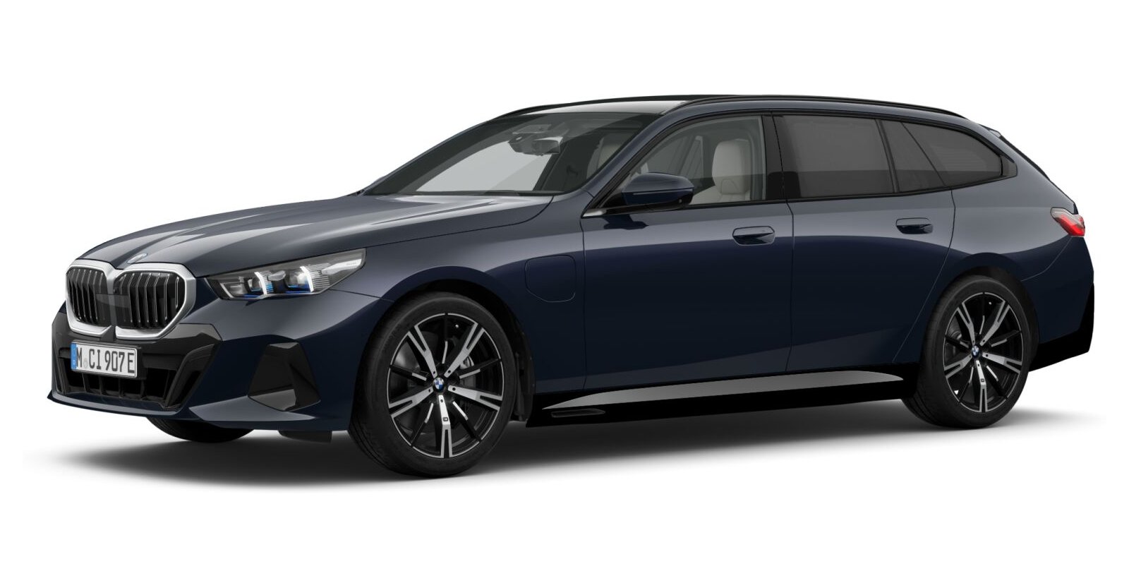 BMW 550e xDrive Touring in Schwarz von vorne