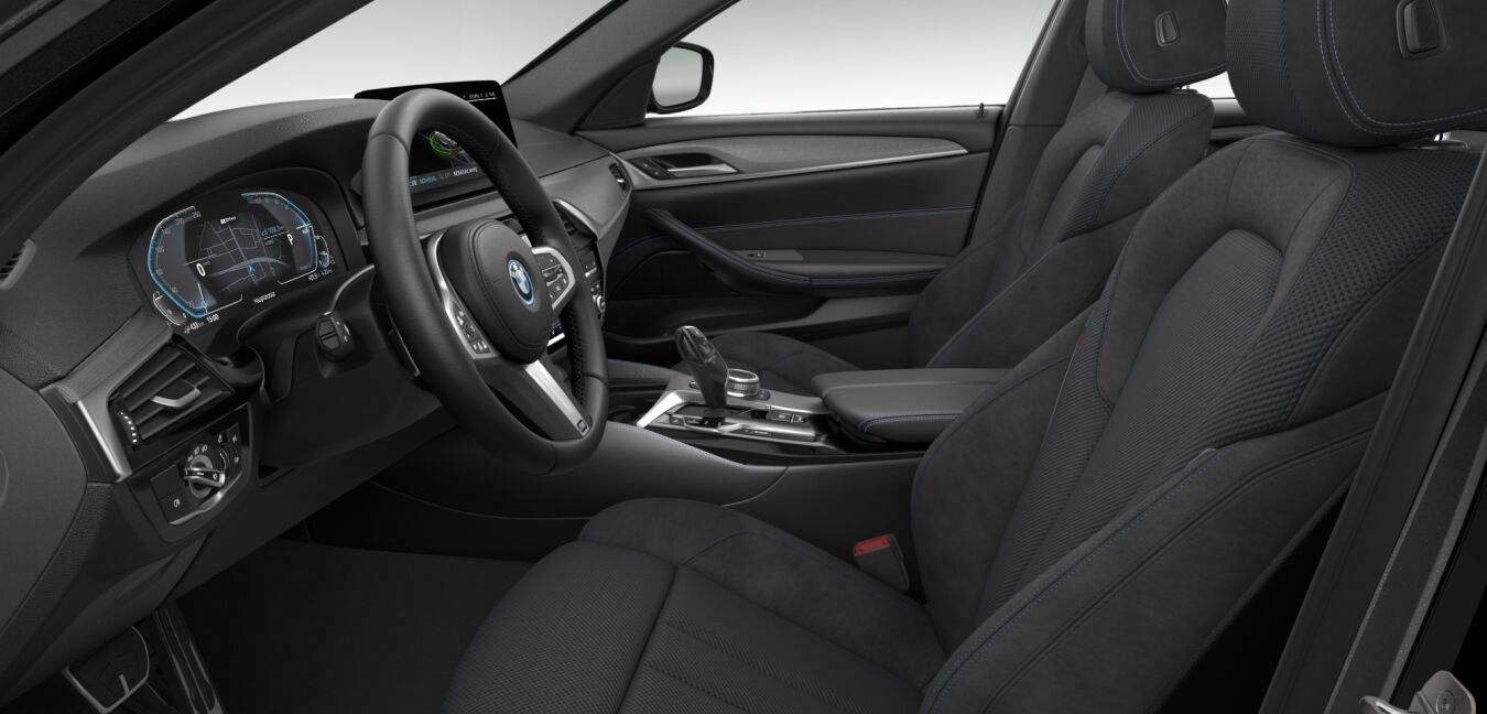 BMW BMW 5er im Innenraum seitlich BMW BMW 5er im Innenraum seitlich