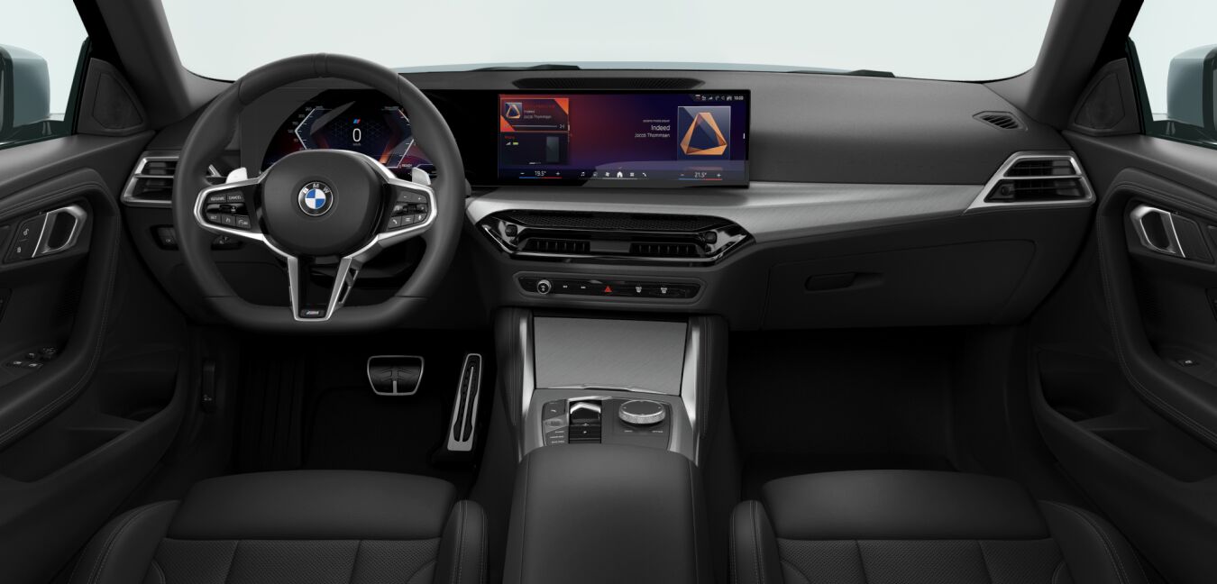 BMW BMW 2er im Innenraum von vorne BMW BMW 2er im Innenraum von vorne