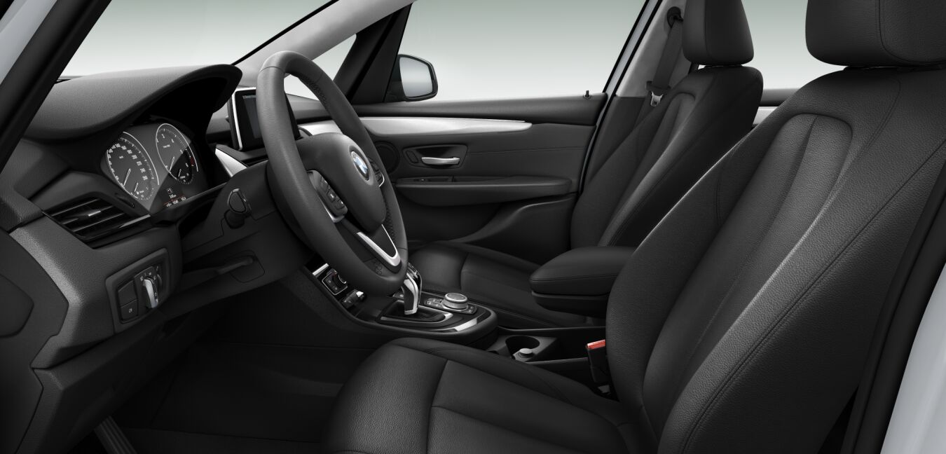 BMW BMW 2er im Innenraum seitlich BMW BMW 2er im Innenraum seitlich