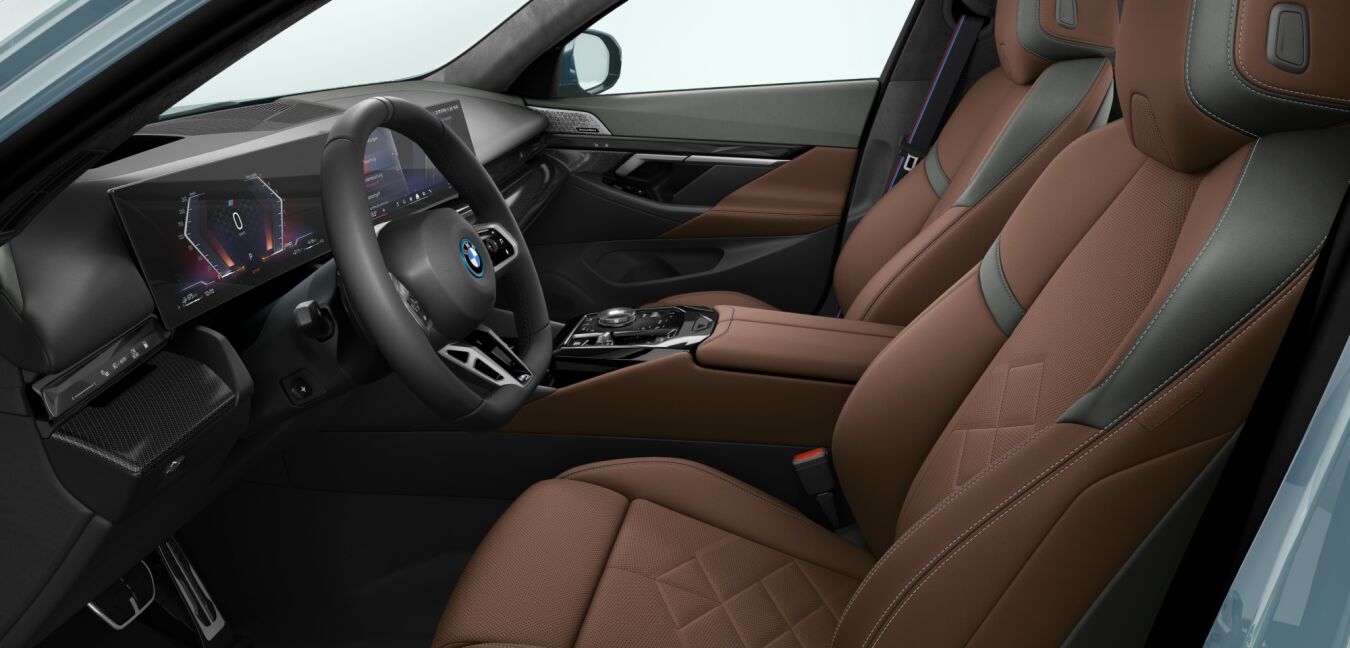 BMW BMW 5er im Innenraum seitlich BMW BMW 5er im Innenraum seitlich