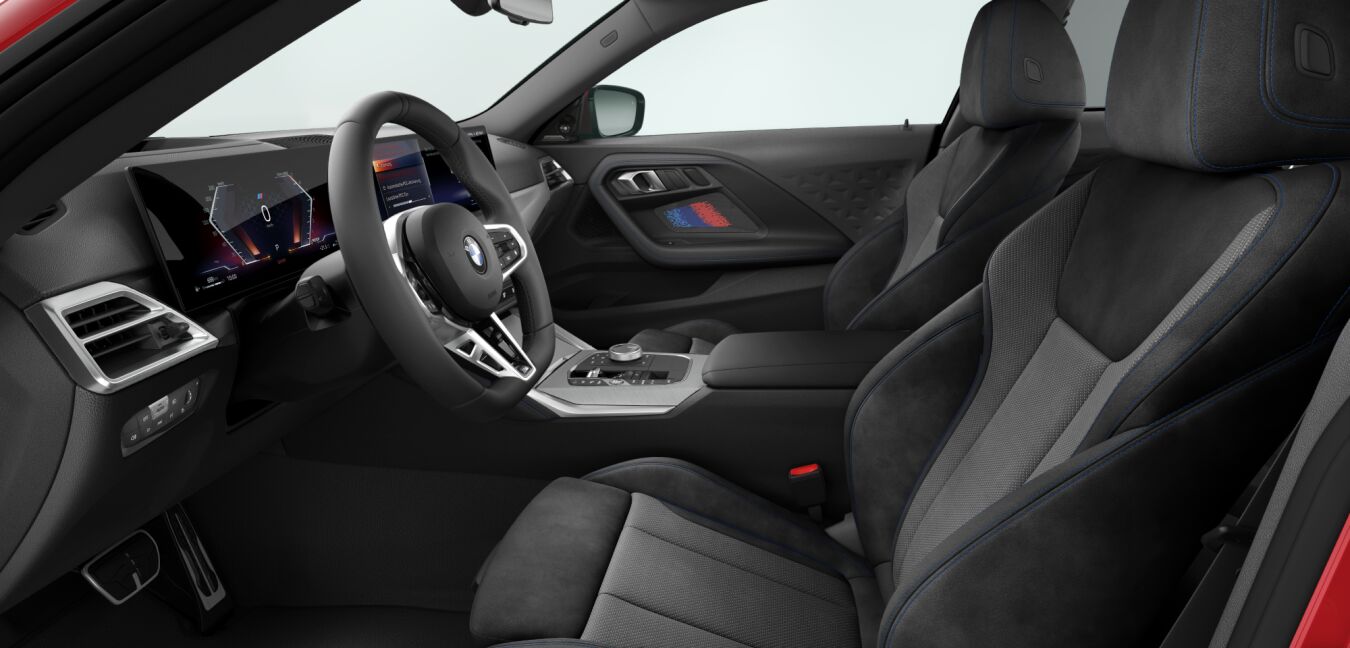 BMW BMW 2er im Innenraum seitlich BMW BMW 2er im Innenraum seitlich