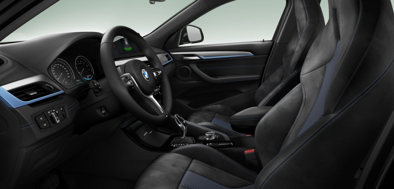 BMW BMW X im Innenraum seitlich BMW BMW X im Innenraum seitlich