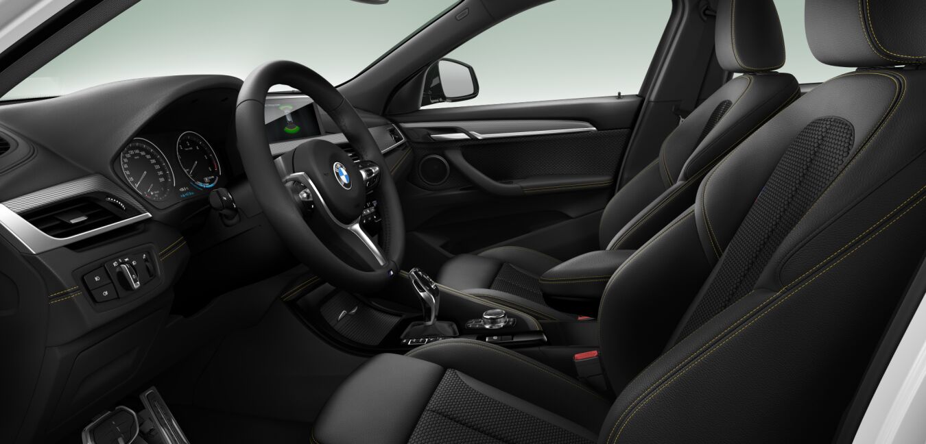 BMW BMW X im Innenraum seitlich BMW BMW X im Innenraum seitlich