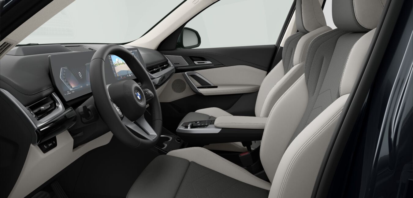 BMW BMW X im Innenraum seitlich