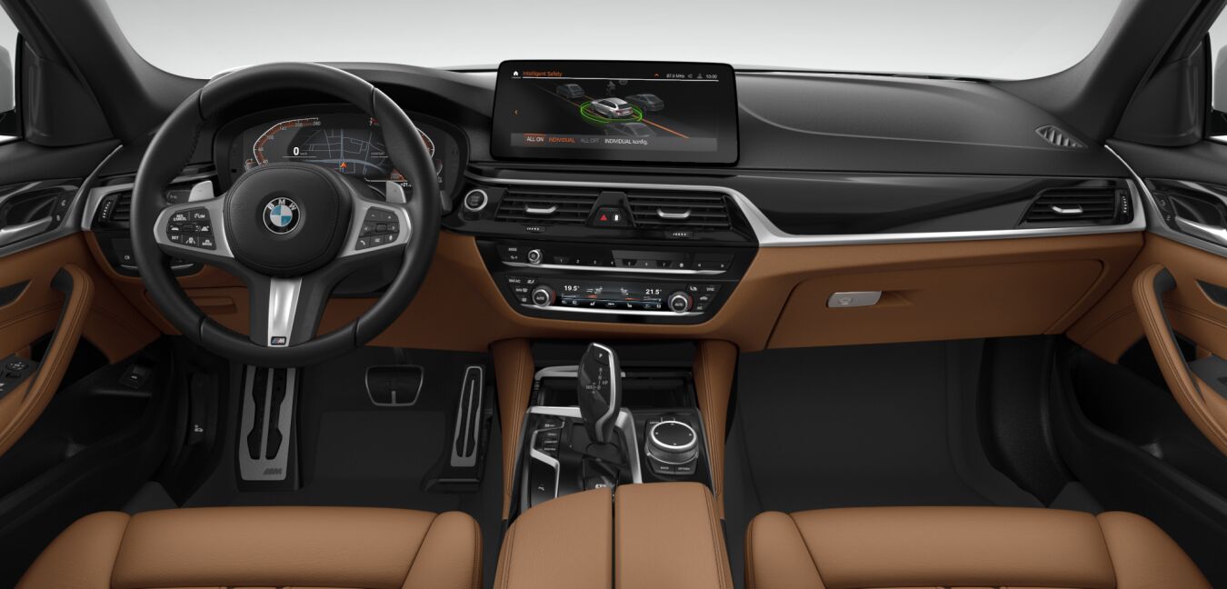 BMW BMW 5er im Innenraum von vorne BMW BMW 5er im Innenraum von vorne