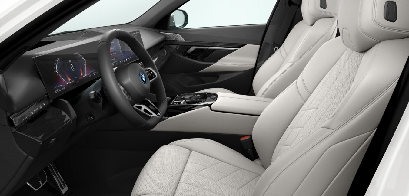 BMW BMW 5er im Innenraum seitlich BMW BMW 5er im Innenraum seitlich