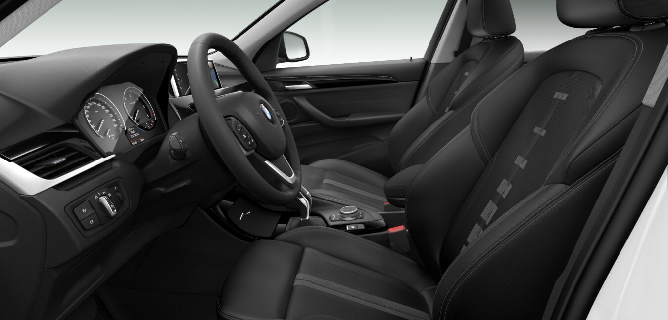 BMW BMW X im Innenraum seitlich BMW BMW X im Innenraum seitlich