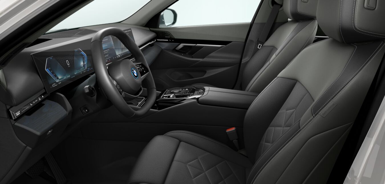 BMW BMW 5er im Innenraum seitlich BMW BMW 5er im Innenraum seitlich