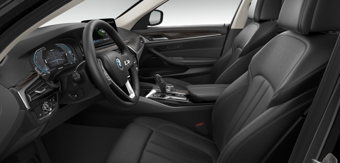 BMW BMW 5er im Innenraum seitlich