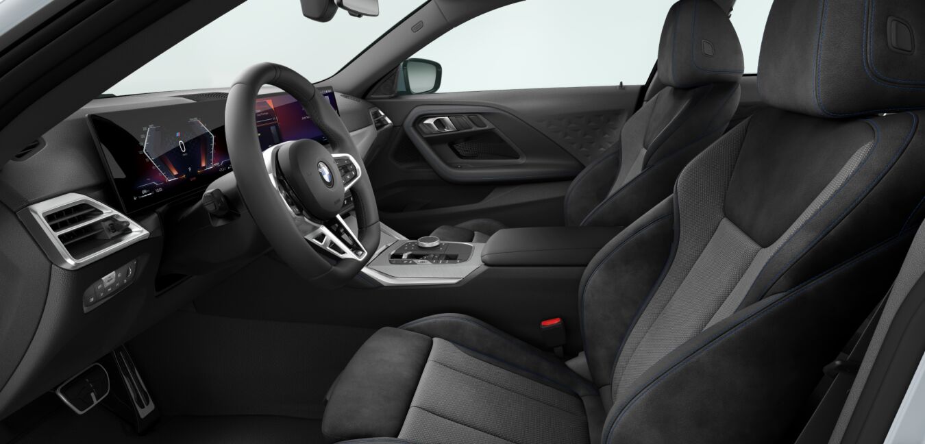 BMW BMW 2er im Innenraum seitlich BMW BMW 2er im Innenraum seitlich