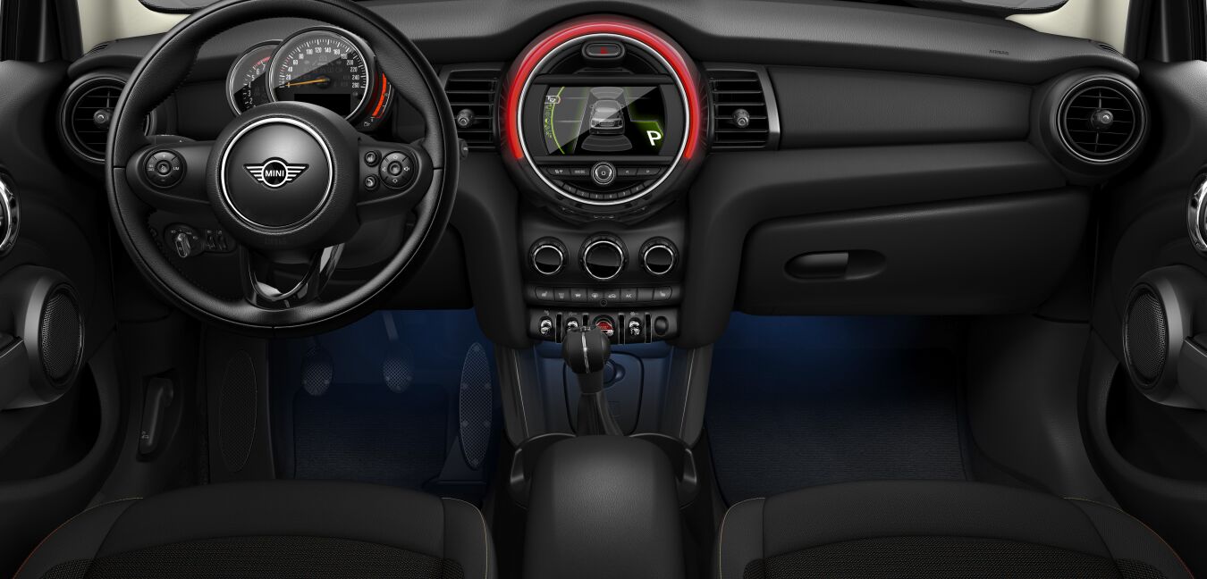 MINI MINI 5-Türer im Innenraum von vorne