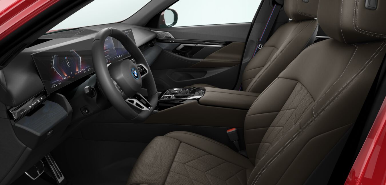 BMW BMW 5er im Innenraum seitlich BMW BMW 5er im Innenraum seitlich