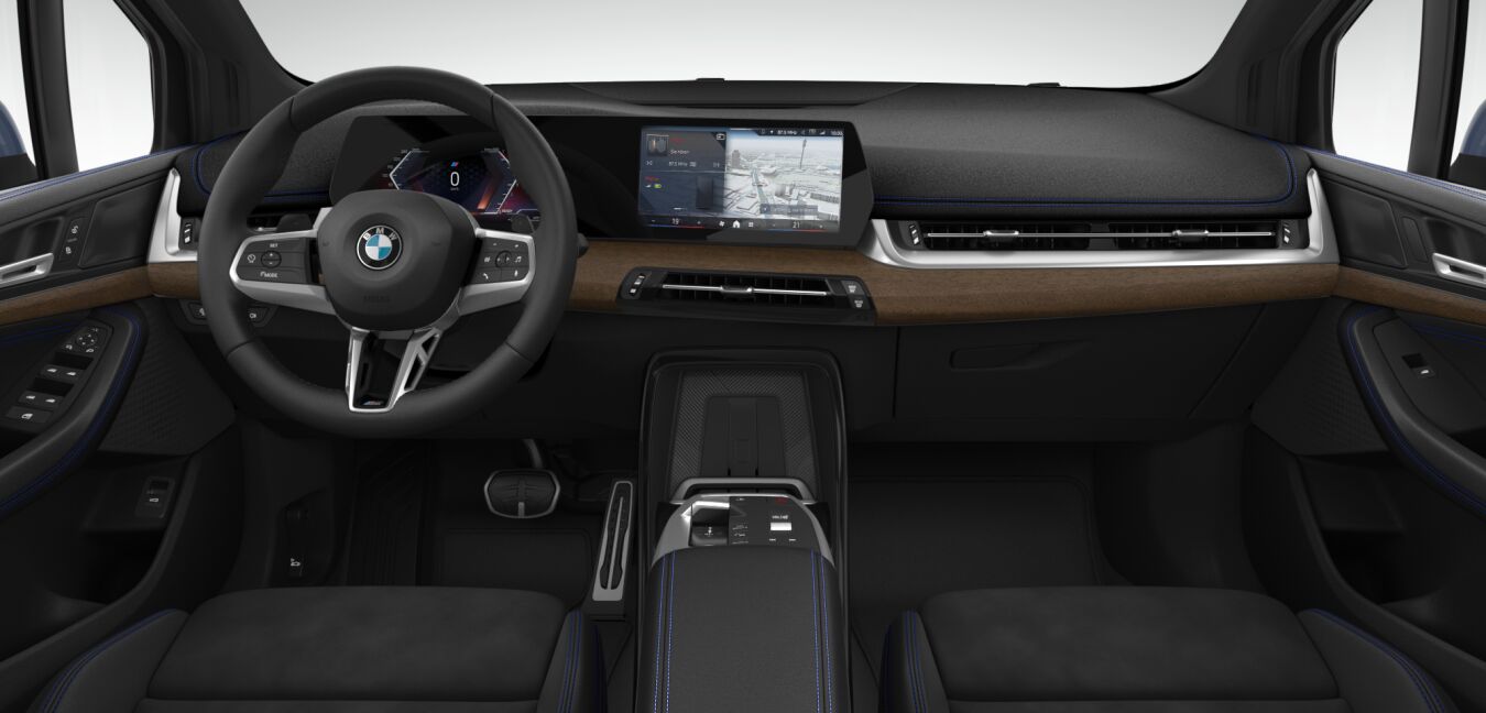 BMW BMW 2er im Innenraum von vorne BMW BMW 2er im Innenraum von vorne
