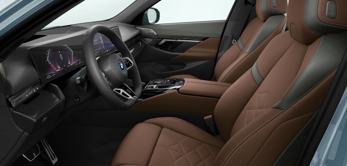 BMW BMW 5er im Innenraum seitlich BMW BMW 5er im Innenraum seitlich