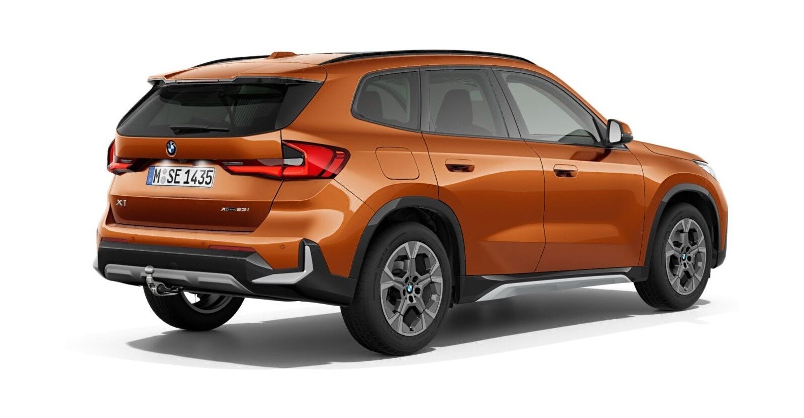 BMW BMW X in Orange von hinten BMW BMW X in Orange von hinten