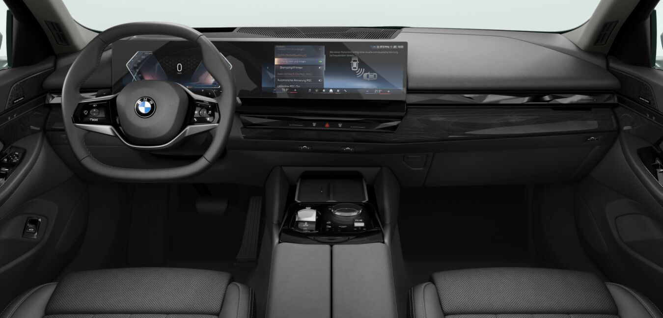 BMW BMW 5er im Innenraum von vorne