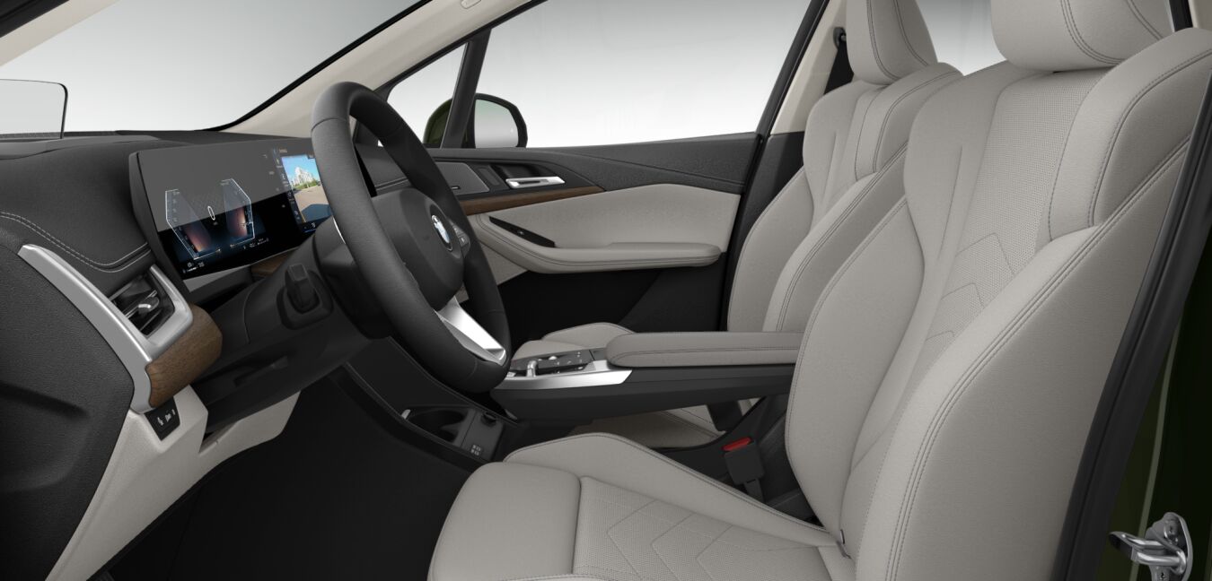 BMW BMW 2er im Innenraum seitlich BMW BMW 2er im Innenraum seitlich
