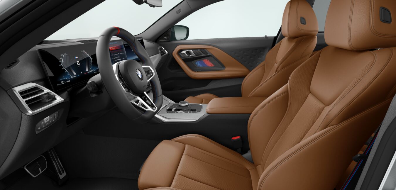 BMW BMW 2er im Innenraum seitlich BMW BMW 2er im Innenraum seitlich