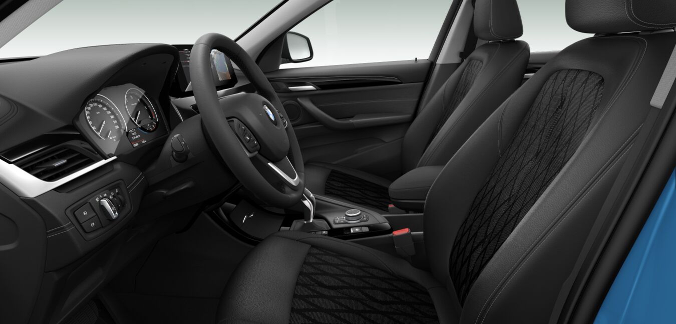 BMW BMW X im Innenraum seitlich BMW BMW X im Innenraum seitlich
