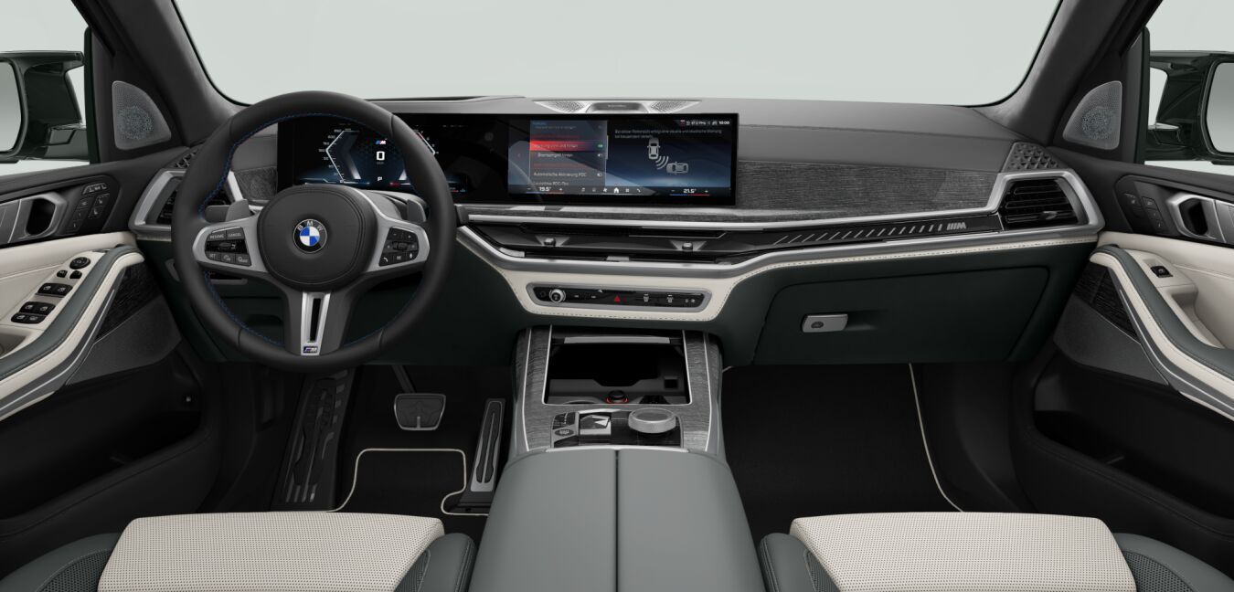 BMW BMW X im Innenraum von vorne