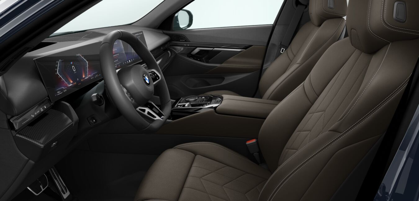 BMW BMW 5er im Innenraum seitlich BMW BMW 5er im Innenraum seitlich