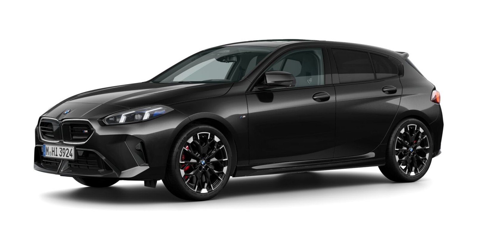 BMW M135 xDrive in Schwarz von vorne BMW M135 xDrive in Schwarz von vorne