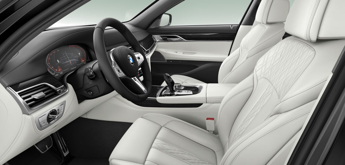 BMW BMW 7er im Innenraum seitlich BMW BMW 7er im Innenraum seitlich