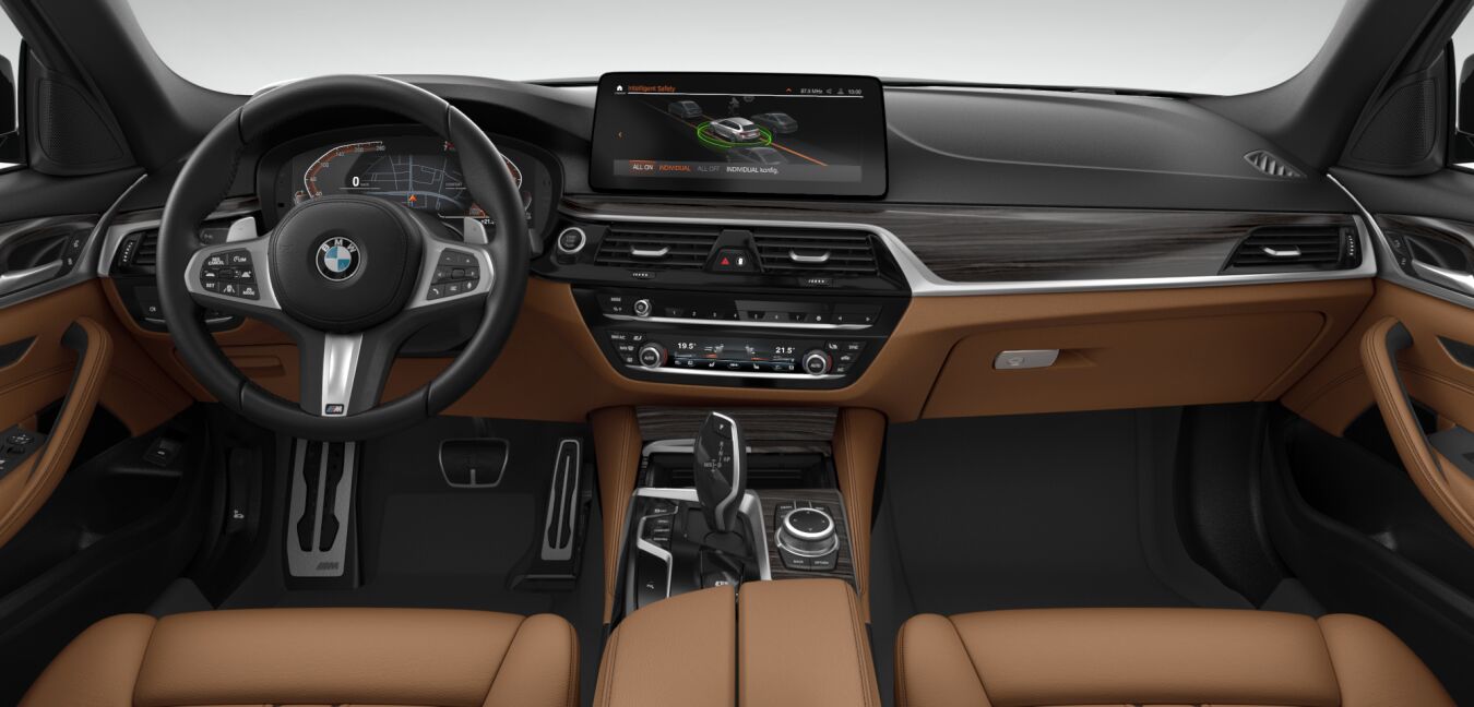 BMW BMW 5er im Innenraum von vorne BMW BMW 5er im Innenraum von vorne