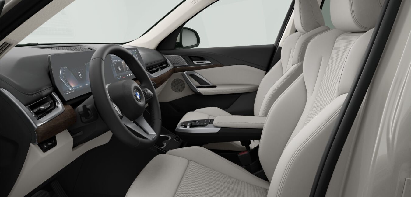 BMW BMW X im Innenraum seitlich