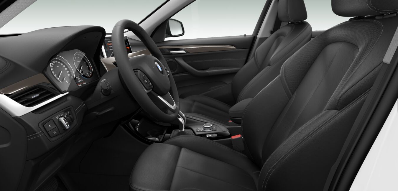 BMW BMW X im Innenraum seitlich BMW BMW X im Innenraum seitlich