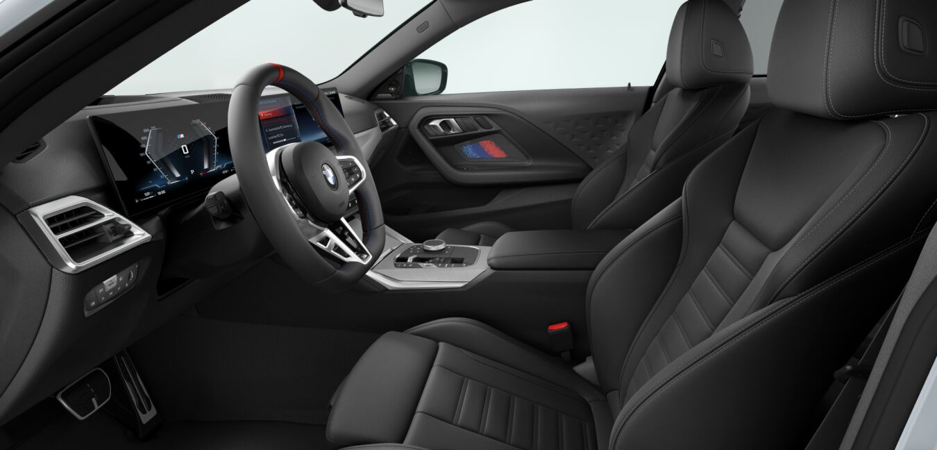 BMW BMW 2er im Innenraum seitlich BMW BMW 2er im Innenraum seitlich