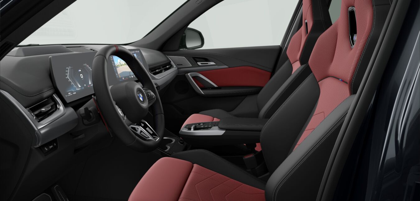 BMW BMW X im Innenraum seitlich