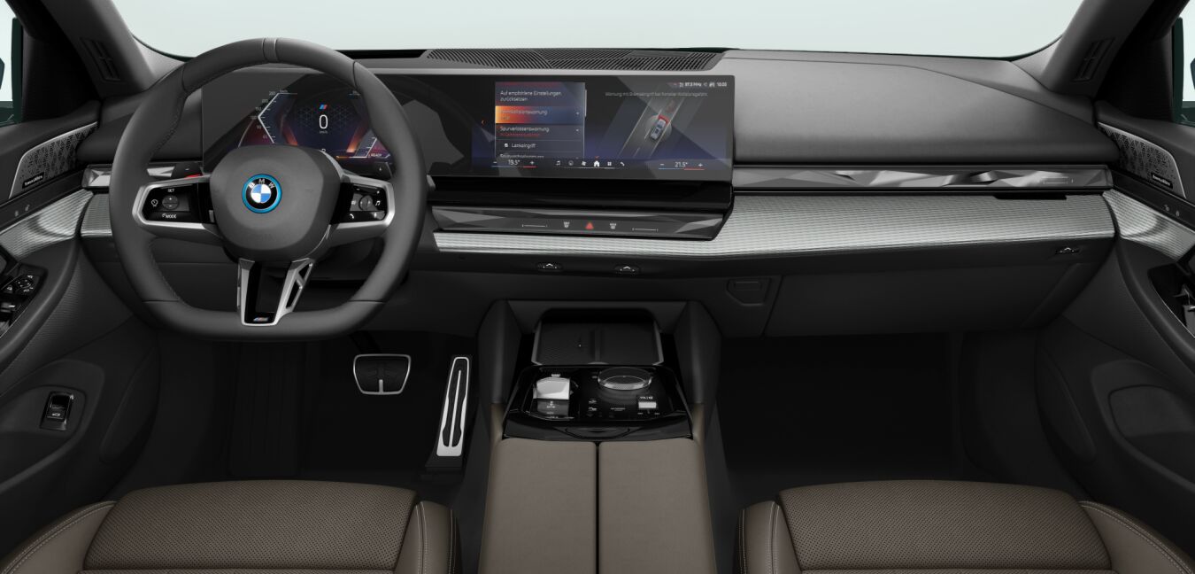BMW BMW 5er im Innenraum von vorne